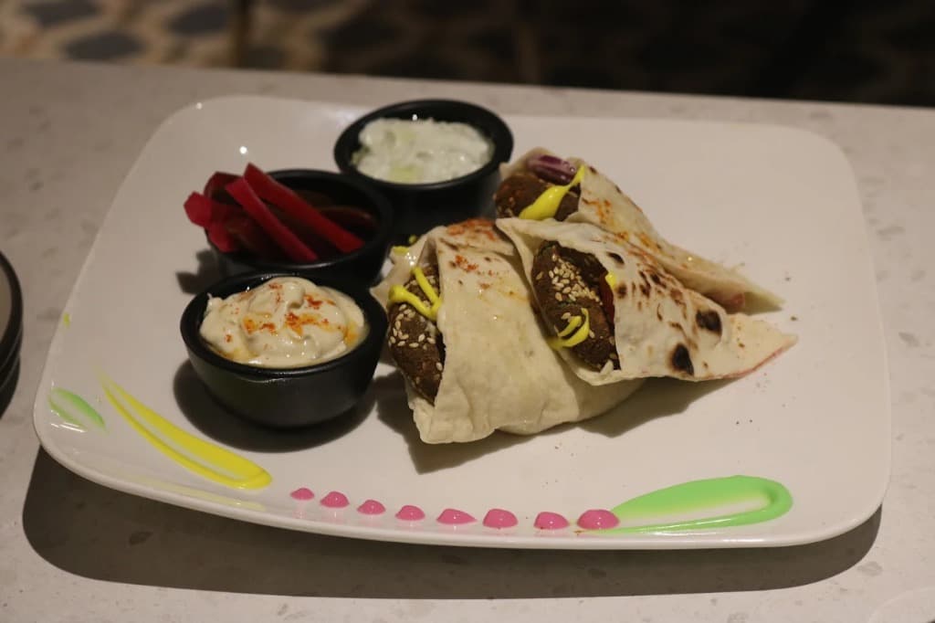 Mediterranean Falafel Wrap Platter