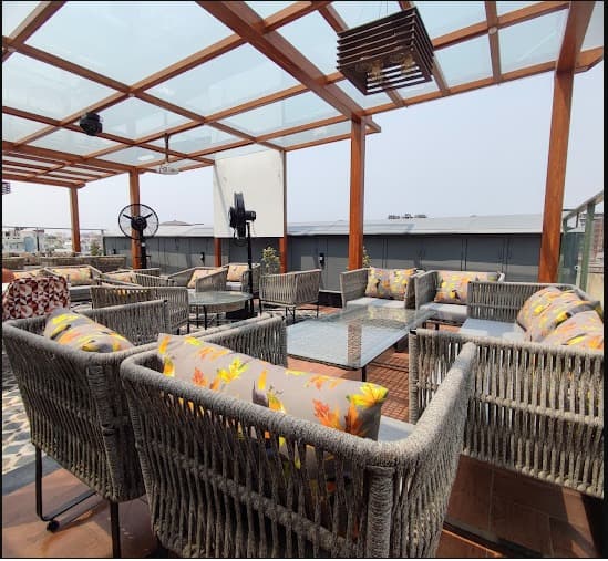 Townscape Rooftop Restaurant Glasshouse Terrace Ambiance